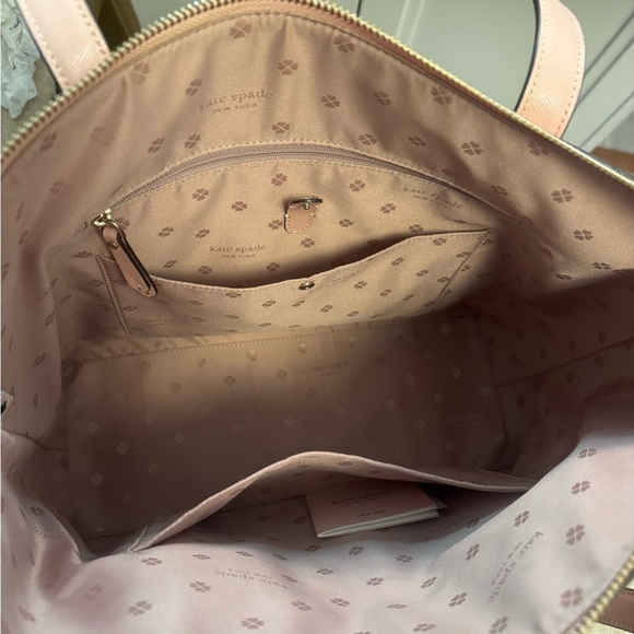 New KATE SPADE TOTE!! - Picture 4 of 9